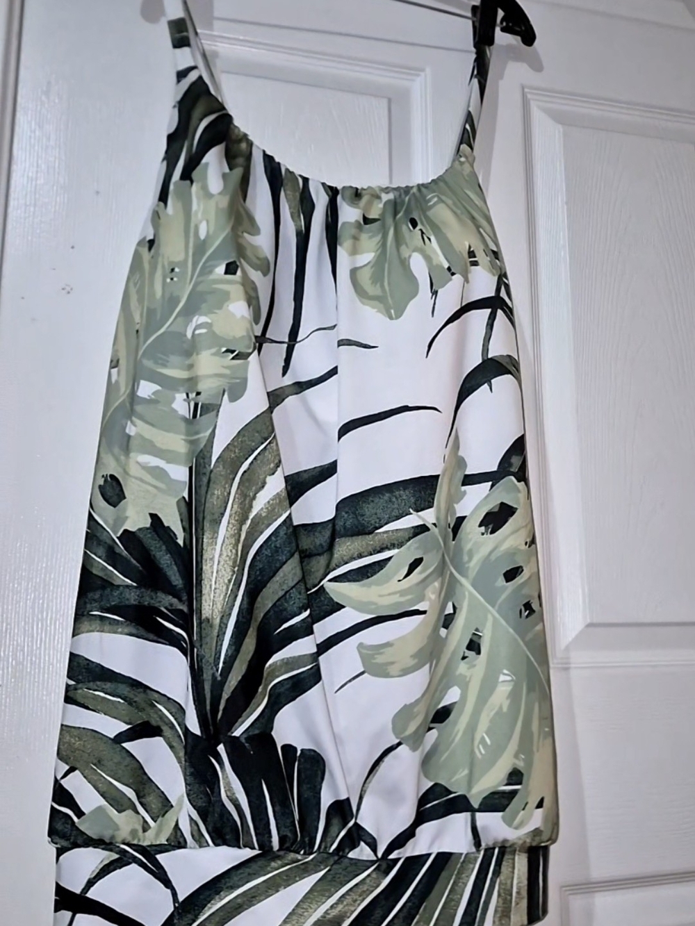 Cacique Tropical Leaf-Print Women’s Swim Top in Green/white. Sz 22